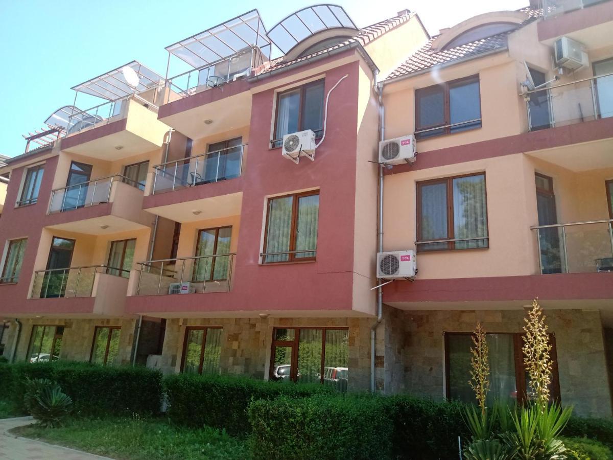 Апартамент На Къмпинг Градина Černomorec Exterior foto